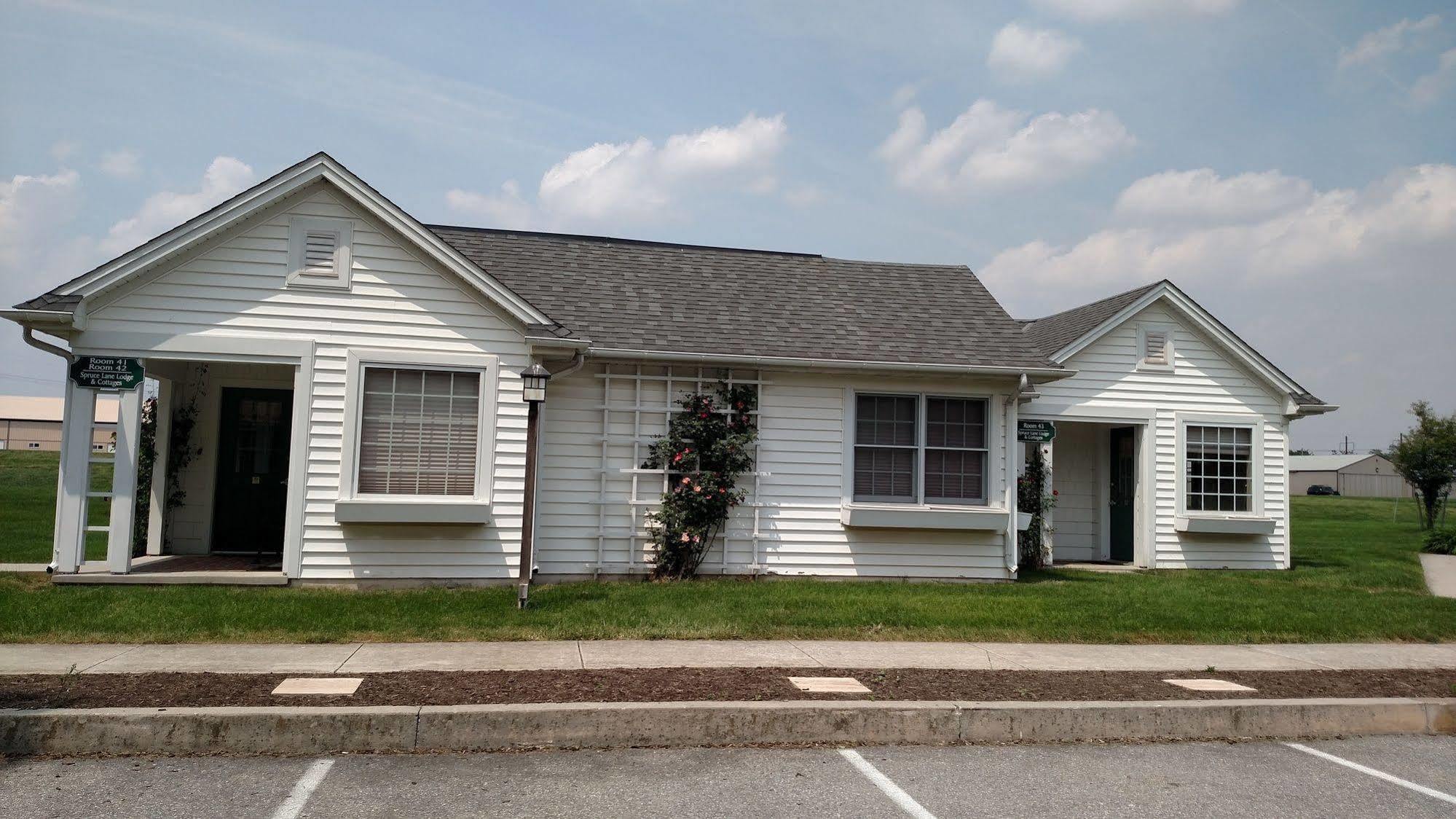 Spruce Lane Lodge And Cottages Smoketown  Exterior photo