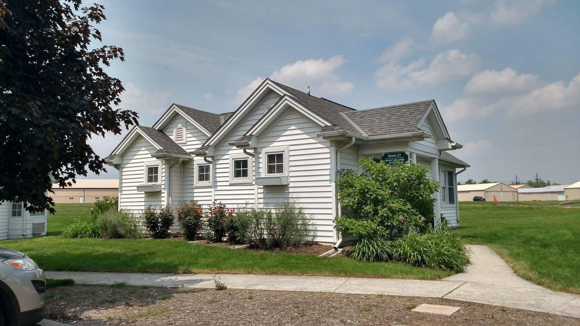 Spruce Lane Lodge And Cottages Smoketown  Exterior photo